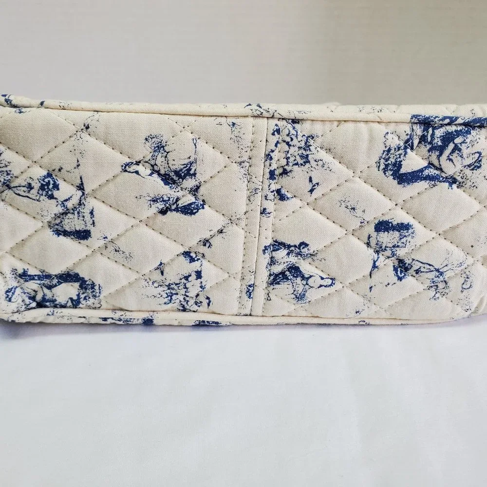 OFF WHITE AND BLUE PADDED TAPASTRY - Picture 6 of 8